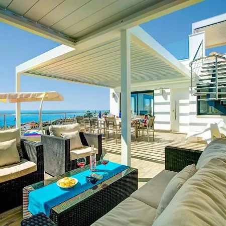 Mit Privatpool Fuer 10 Personen Ca 500 Qm In Costa, Andalusien Costa Del Sol Holiday home *
